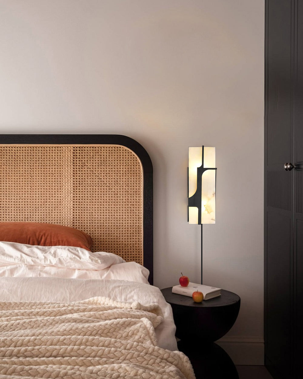 Ariel Wall Lamp Plug-In Bronze & Alabaster