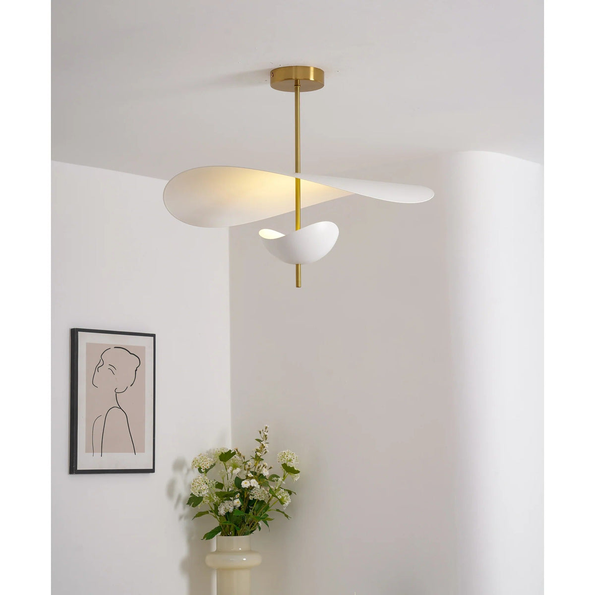 Unorara Premium Nordic Floating Pendant Lamp - image 10